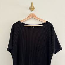 Load image into Gallery viewer, Eileen Fisher Ribbed Bateau Neck Short Sleeve Dress Black M