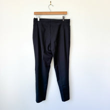 Load image into Gallery viewer, AKRIS Punto Franca Mid-Rise Cropped Pants Black 8