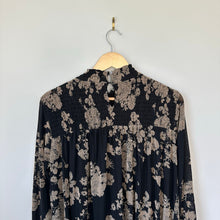 Load image into Gallery viewer, Mystree Smocked Floral Blouse Black Tan M NWT
