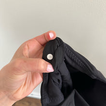 Load image into Gallery viewer, Lululemon Front Panel Mixed Media Pocket Leggings Black 4