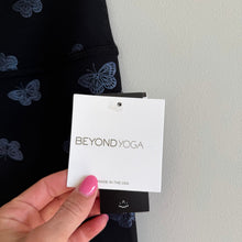 Load image into Gallery viewer, Beyond Yoga Butterfly Shine High-Waisted Midi Leggings Black Blue M NWT