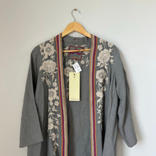 Load image into Gallery viewer, Johnny Was Floral Embroidered 3/4 Sleeve Kimono Gray M