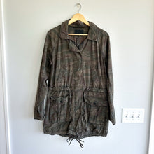 Load image into Gallery viewer, Sanctuary Camo Utility Jacket Green L