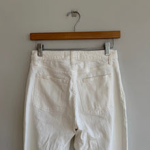 Load image into Gallery viewer, Abercrombie & Fitch The Skinny High Rise Jeans White 26