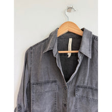 Load image into Gallery viewer, Babaton Utility Denim Roll Tab Sleeve Collared Button Up Shirt Casual Gray XS