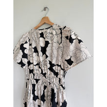 Load image into Gallery viewer, Anthropologie Somerset Tiered Floral Pattern Maxi Dress Black White M