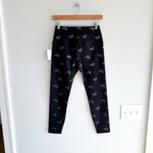 Load image into Gallery viewer, Beyond Yoga Butterfly Shine High-Waisted Midi Leggings Black Blue M NWT