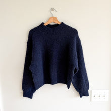 Load image into Gallery viewer, American Vintage Vitow Jumper Pullover Crew Knit Sweater Navy Blue M