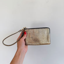 Load image into Gallery viewer, Coach Pebbled Leather Metallic Wristlet Gold OS