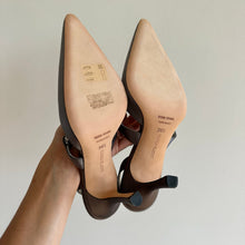 Load image into Gallery viewer, Manolo Blahnik Lurum Satin Crystal Embellished Pumps Gray 38.5