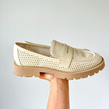 Load image into Gallery viewer, Dolce Vita Ersula Faux Leather Slip On Platform Block Log Sole Loafers Ivory 9