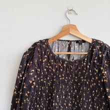 Load image into Gallery viewer, Rails Tabi Romantic Floral Cotton Long Sleeve Smocked Blouse L