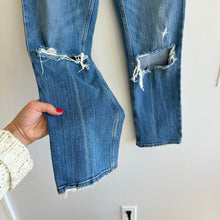 Load image into Gallery viewer, Abercrombie & Fitch The Ankle Straight Ultra High Rise Jeans 25/0
