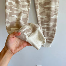 Load image into Gallery viewer, Athleta Balance Camo Pullover & Jogger Sweatpant Set Camo Lux Oatmeal Heather