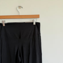 Load image into Gallery viewer, Soma 24/7 High Waist Pocket High Rise Activewear Leggings Black L NWT