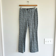 Load image into Gallery viewer, Anthropologie Maeve The Margot Kick-Flare Pull On High Rise Cropped Pants