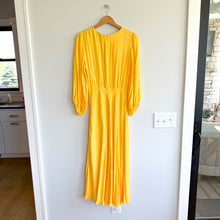 Load image into Gallery viewer, Farm Rio Yellow Piping Cut-Out Balloon Sleeve Midi Dress M NWT