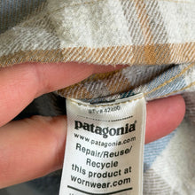 Load image into Gallery viewer, Patagonia Fjord Flannel Plaid Organic Cotton Button Up Shirt Fields Natural S