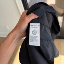 Load image into Gallery viewer, Athleta Brooklyn 16" Mid Rise Skort Black 10