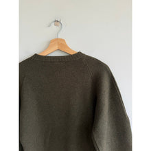 Load image into Gallery viewer, Tuckernuck Everyday Crewneck Knit Long Sleeve Pullover Sweater Green S