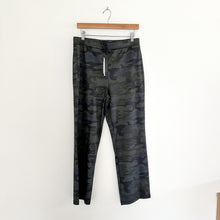 Load image into Gallery viewer, Sanctuary Carnaby Kick Crop Semi High Rise Legging in Full Moon Camo XL