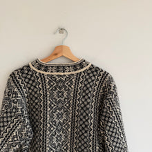 Load image into Gallery viewer, Vintage Norwear Irish Wool Fair Isle Crew Neck Pullover Sweater Black Cream S