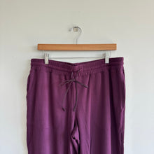 Load image into Gallery viewer, Kit And Ace High Rise Drawcord Waist Jogger Pants Purple XL