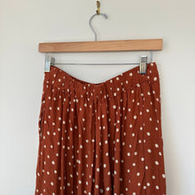 Load image into Gallery viewer, Madewell Tall Huston Pull-On Crop Pants in Inkspot Dots ST