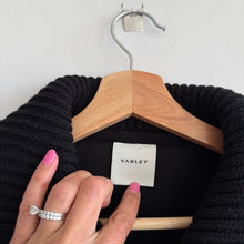 Load image into Gallery viewer, Varley Aspen Gilet Boucle Sherpa Zip Up Vest Black M