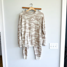 Load image into Gallery viewer, Athleta Balance Camo Pullover & Jogger Sweatpant Set Camo Lux Oatmeal Heather