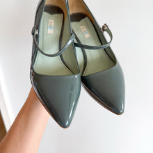 Load image into Gallery viewer, Boden Patent Leather Pointed-Toe Pump Kitten Heels Green 7