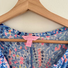 Load image into Gallery viewer, Lilly Pulitzer Duval Tic Tac Tile V-Neck Mini T-Shirt Dress Blue Pink S