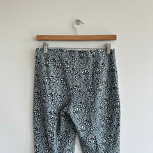 Load image into Gallery viewer, Anthropologie Maeve The Margot Kick-Flare Pull On High Rise Cropped Pants