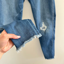 Load image into Gallery viewer, Madewell 9" High Rise Skinny Jeans in Allegra Wash Distressed 32
