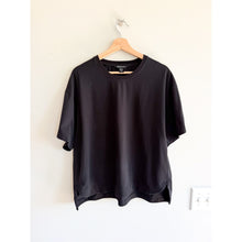 Load image into Gallery viewer, Athleta Effortless Cropped Crew Neck Short Sleeve T-Shirt Black XL