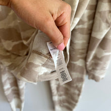 Load image into Gallery viewer, Athleta Balance Camo Pullover & Jogger Sweatpant Set Camo Lux Oatmeal Heather