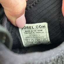 Load image into Gallery viewer, Sorel Kinetic Low Top Sneakers Black 7.5