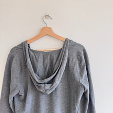 Load image into Gallery viewer, Barefoot Dreams Malibu Collection Long Sleeve Hooded Sweatshirt Gray M