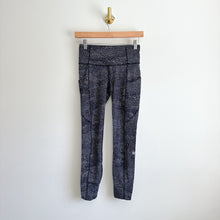 Load image into Gallery viewer, Lululemon Fast & Free 7/8 Tight II *Nulux 25" Meisai White Black 4