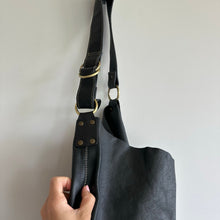 Load image into Gallery viewer, Pritzi Cowhide Leather Hobo Shoulder Bag Tote Black