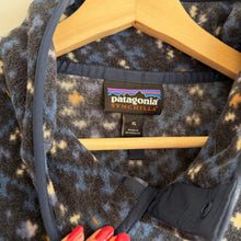 Load image into Gallery viewer, Patagonia Synchilla Snap-T Fleece Pullover Sweater Howl/Stone Blue XL