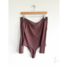 Load image into Gallery viewer, Nuuds Off The Shoulder Long Sleeve Fitted Bodysuit Brown M