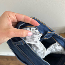 Load image into Gallery viewer, Hudson Krista Crop Super Skinny Released Hem Jeans Blue 26