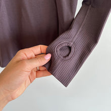 Load image into Gallery viewer, Lululemon Athletica Swiftly Tech Long Sleeve Top Dusty Purple 6