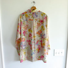Load image into Gallery viewer, Fore Floral Semi-Sheer Long Sleeve Collared Button Up Shirt Cream Pink M