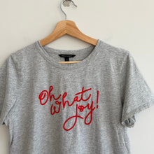Load image into Gallery viewer, Banana Republic "Oh What Joy" Embroidered Graphic Short Sleeve Shirt Gray M