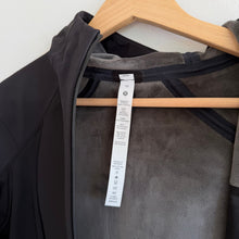 Load image into Gallery viewer, Lululemon Cross Chill RepelShell Running Activewear Jacket Black 10 NWT
