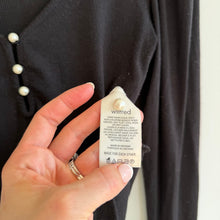 Load image into Gallery viewer, Aritzia Wilfred Puff Sleeve Pearl Button Bodysuit Black M