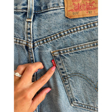 Load image into Gallery viewer, Levi's 505 Cotton Denim Mid Rise Raw Hem Casual Cut-Off Shorts Blue 32