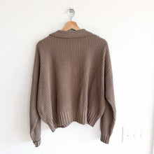 Load image into Gallery viewer, Splendid x Cella Jane Blog Ribbed Knit Collared Pullover Sweater Brown M